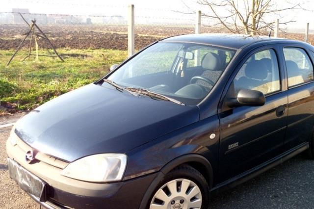 Opel Corsa C 1.7 dti - 02