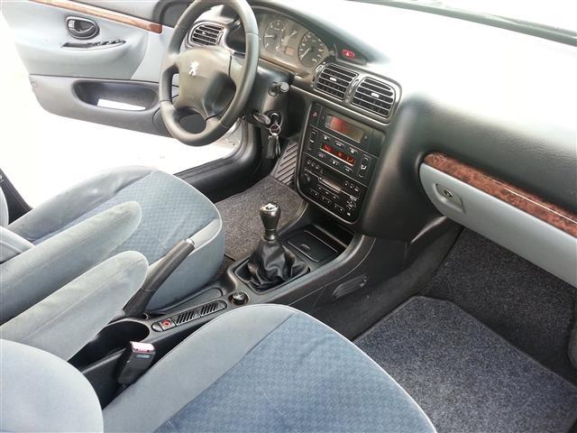Peugeot-406--01