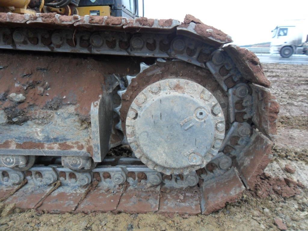 Caterpillar--326D2L------