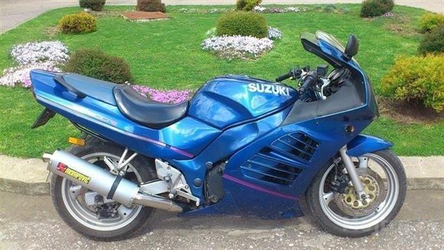 SUZUKI RF600R