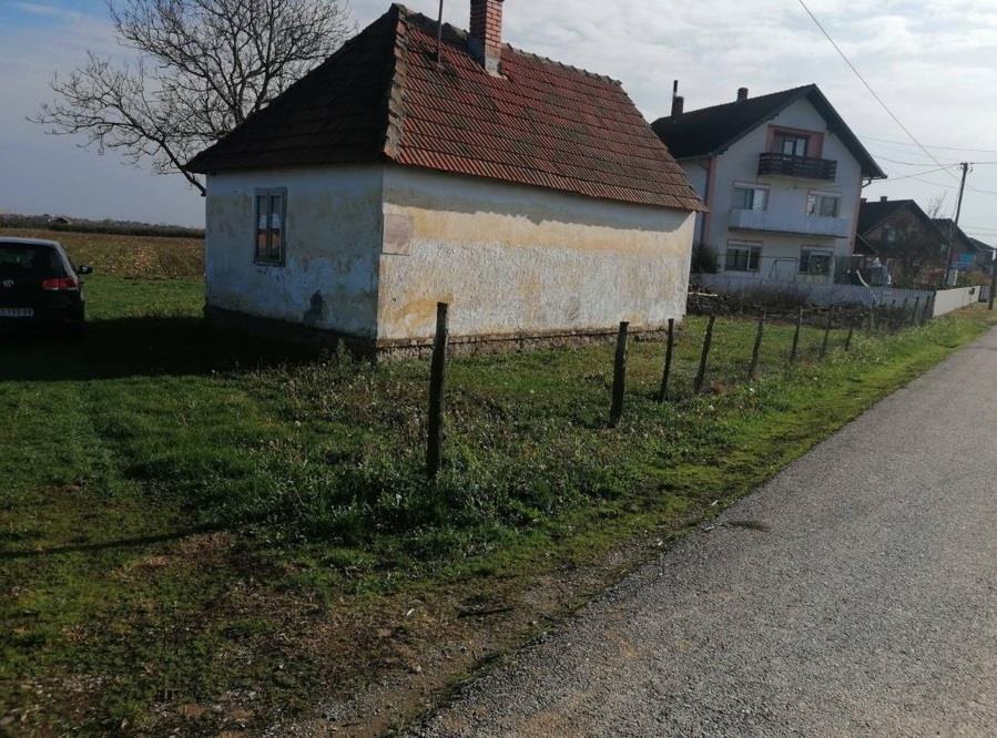 Plac-na-prodaju