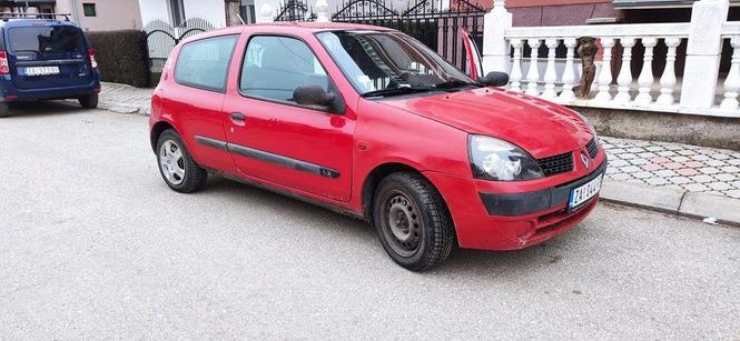 RENAULT CLIO