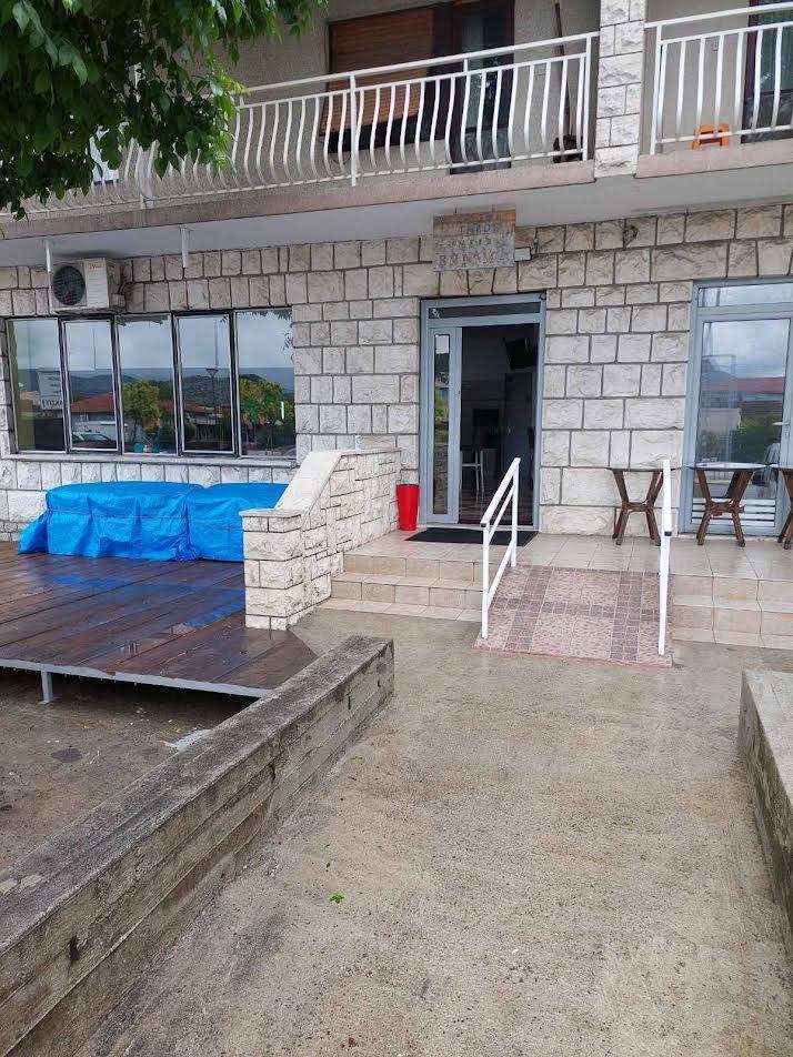 Caffe-ENIGMA-traži-radnice