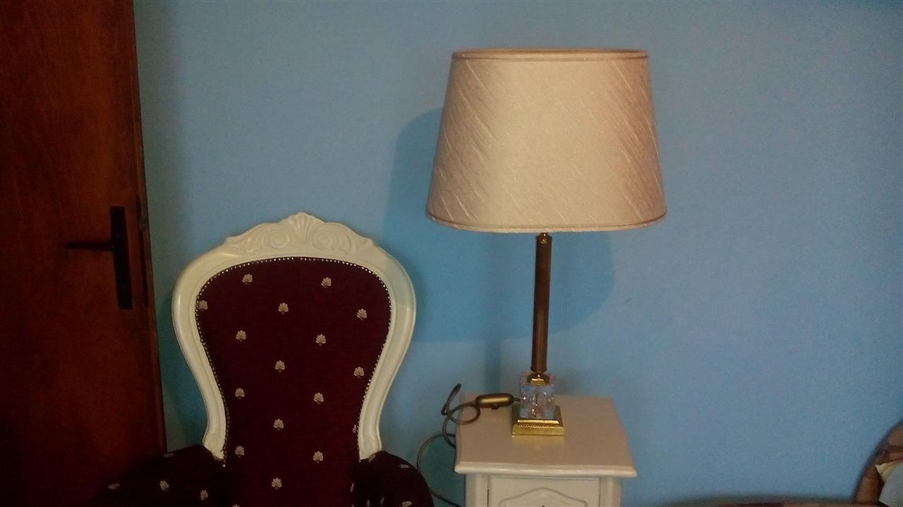 Stona-lampa-manja