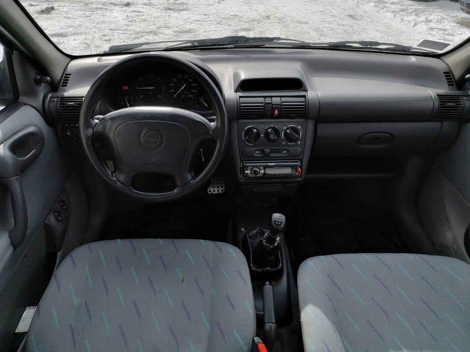 Opel-Corsa-1-5TD-perfektna