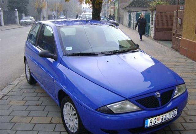Lancia Ypsilon 1.2 -01