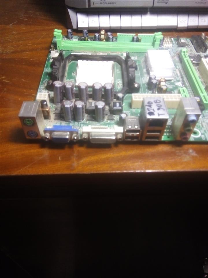 Biostar-GF7050-M2-AM2-socket-ISPRAVNA