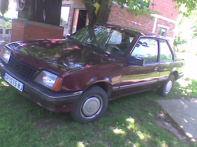 Opel-Ascona--85