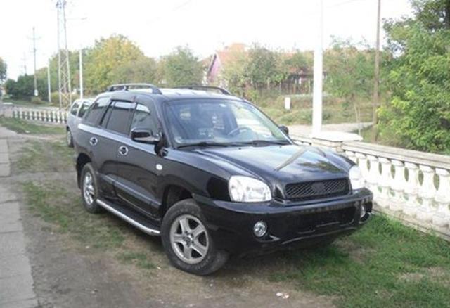Hyundai-Santa-Fe-4-WD--03