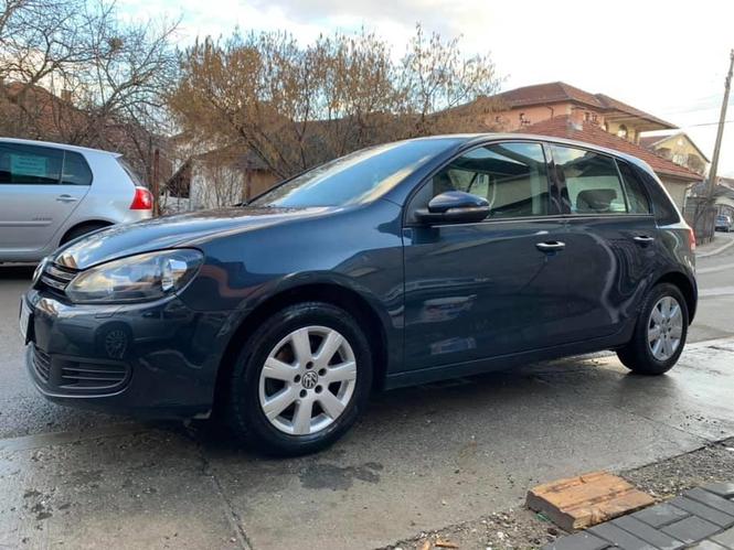 GOLF 6