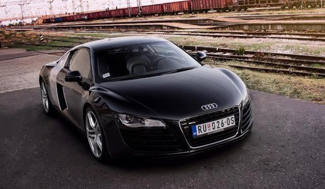 Audi R8