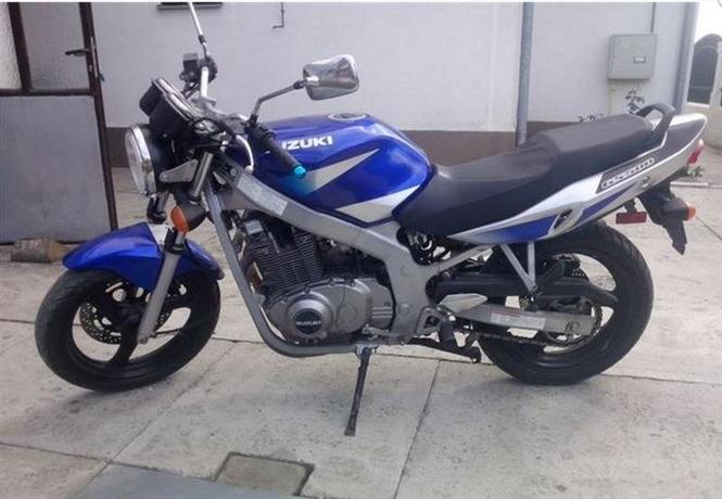 Suzuki GS500