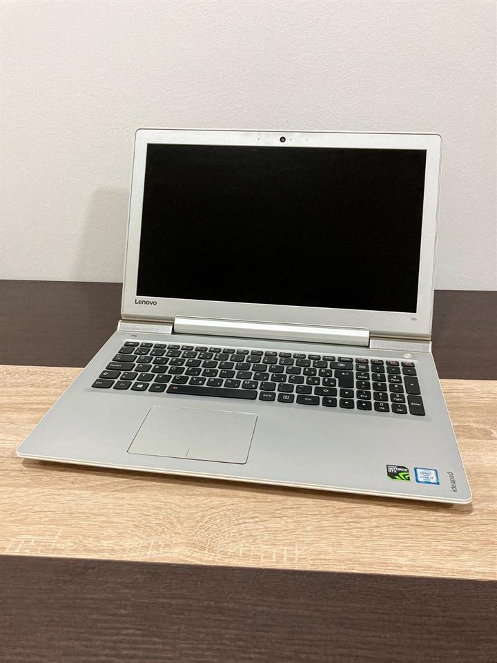 Lenovo-IdeaPad-700-15ISK-na-prodaju
