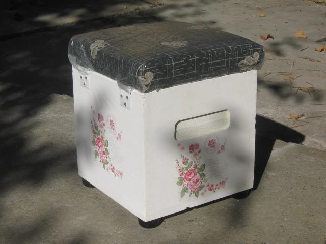 Tabure-sa-poklopcem