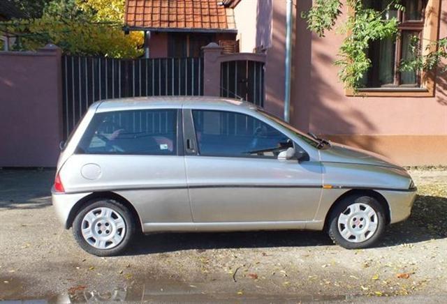 Lancia-Ypsilon-Y-1-2-LE--98