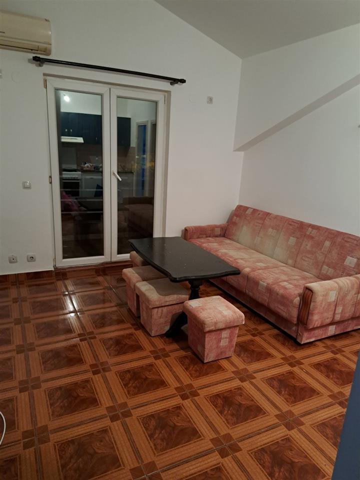 Izdaje-se-stan