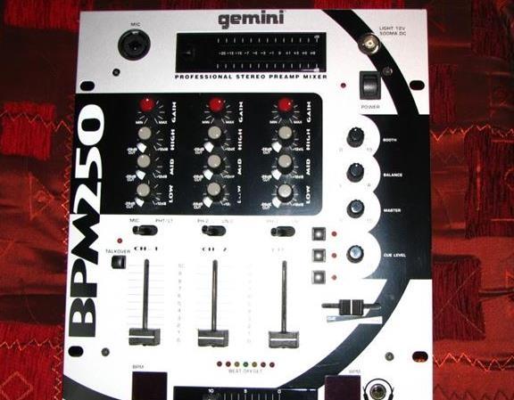 Gemini-DJ-mikseta