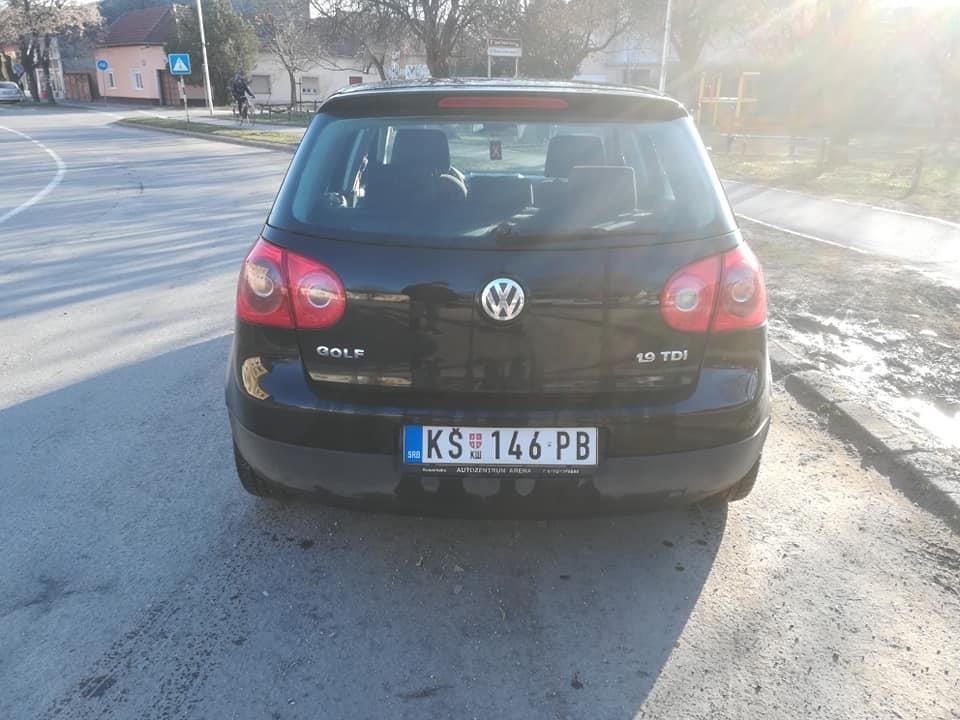 VW-Golf-V-1-9-TDI
