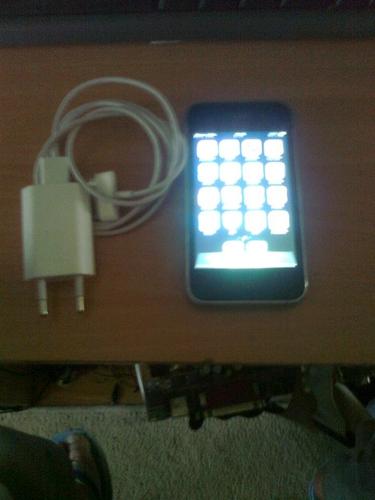 iPhone 3S