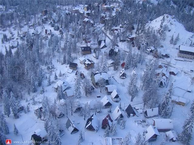 Vikend-kuca-od-70m2-na-Jahorini