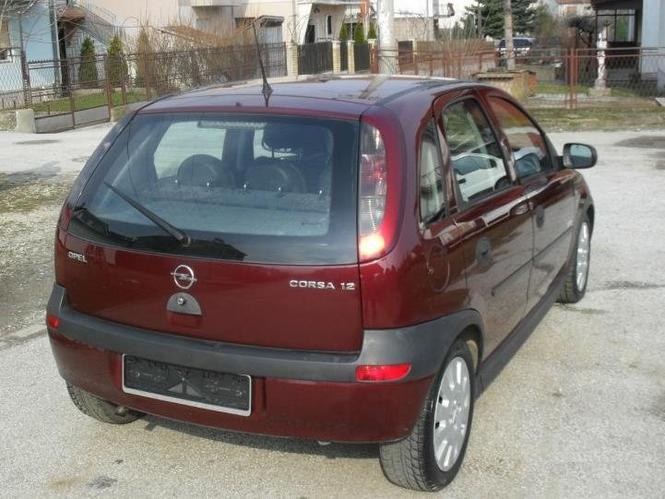 Opel Corsa C 1.2 elegance -02