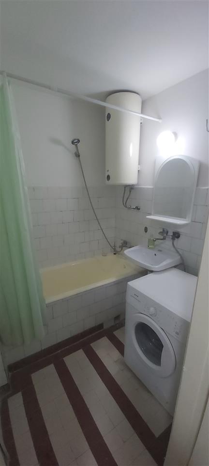 Izdajem-namešten-stan-60m2-u-centru-Šapca