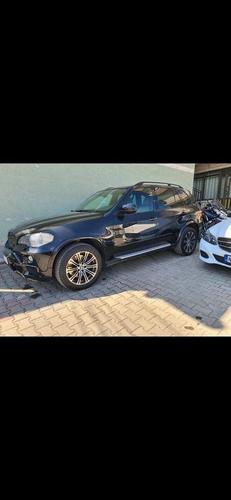 X5 3.5d M 2008god