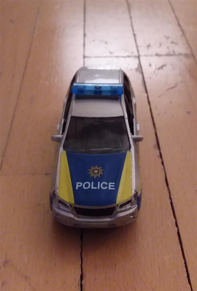 Prodajem-auto-policiju