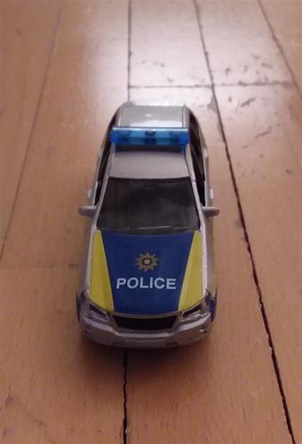 Prodajem auto policiju