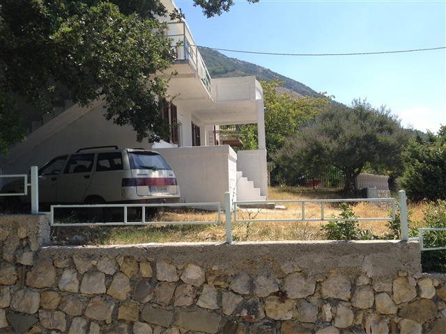 Kuca-u-Sutomore--Crna-Gora