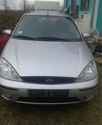 Ford Focus -02