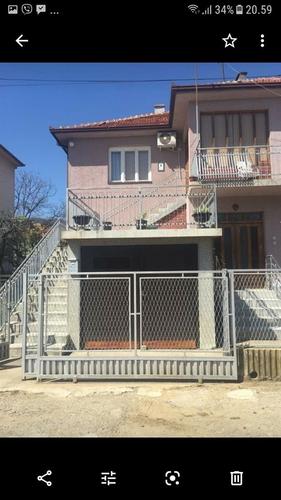 IZDAJEM SPRAT KUCE U UZEM CENTRU VRANJA