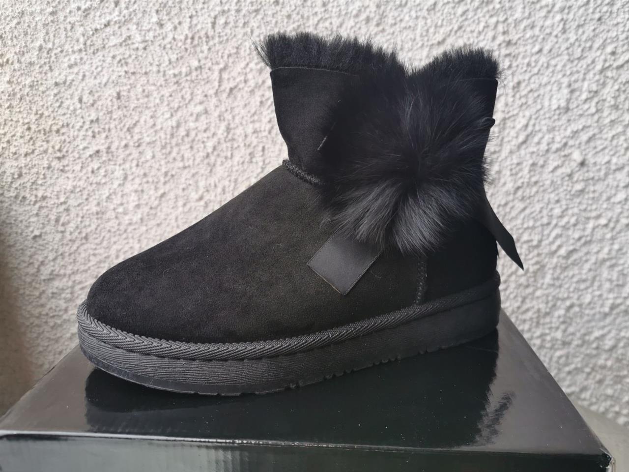Zenske-UGG-cizmice