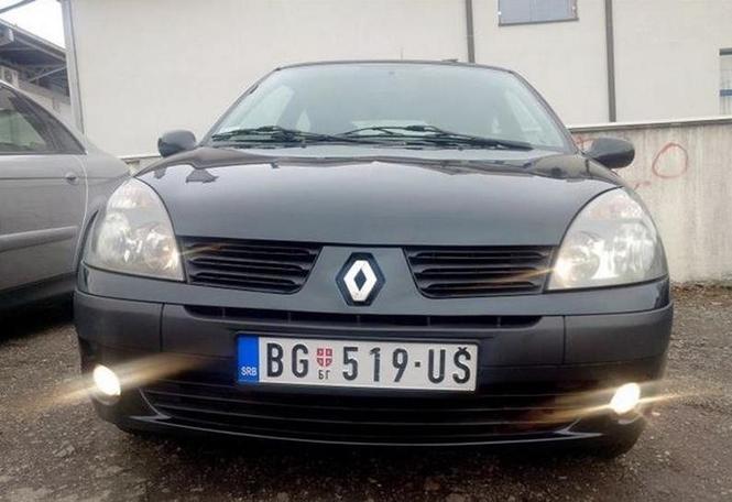 Renault Clio 1.5 DCi -04