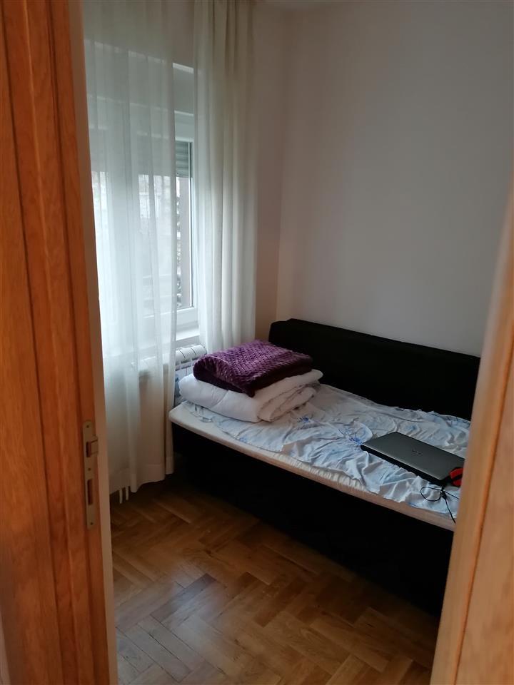 izdajem-stan-na-lekinom-brdu-45m2