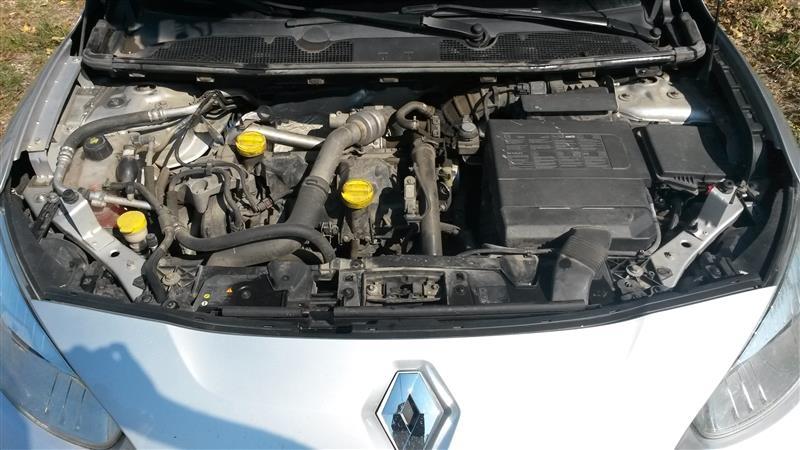 Renault-Fluence--10-