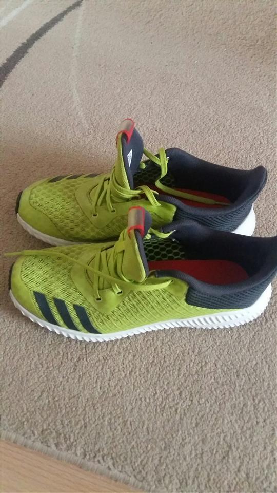 Adidas-patike
