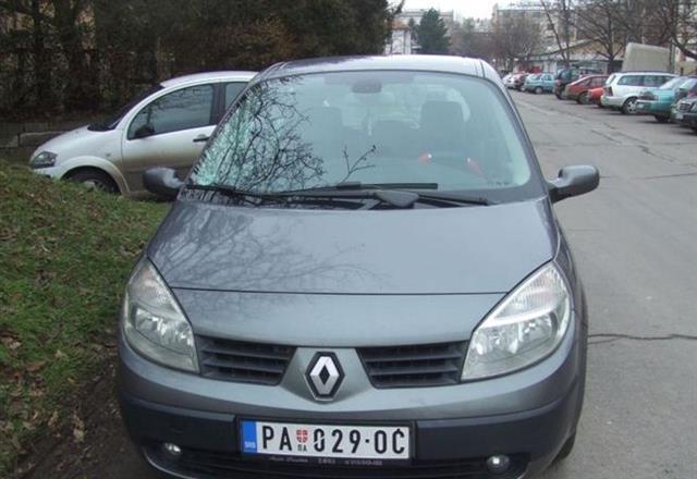 Renault Scenic -04