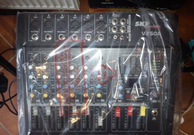Aktivan mikser 2x200W