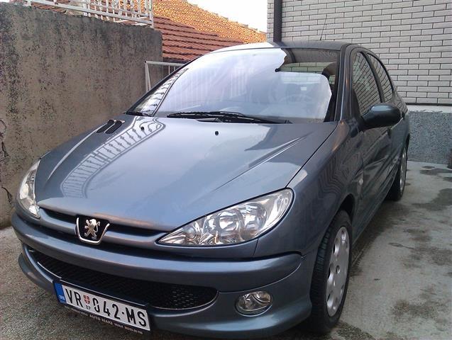 Peugeot 206 -06 
