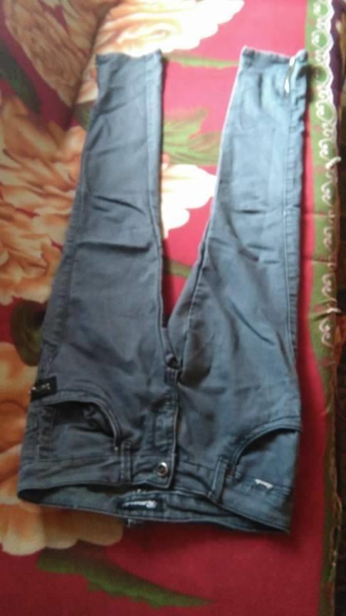 Muske-pantalone