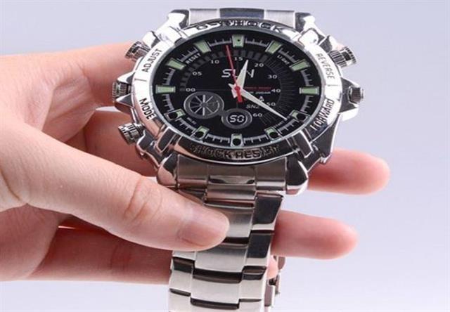 Kamera u satu - spy watch