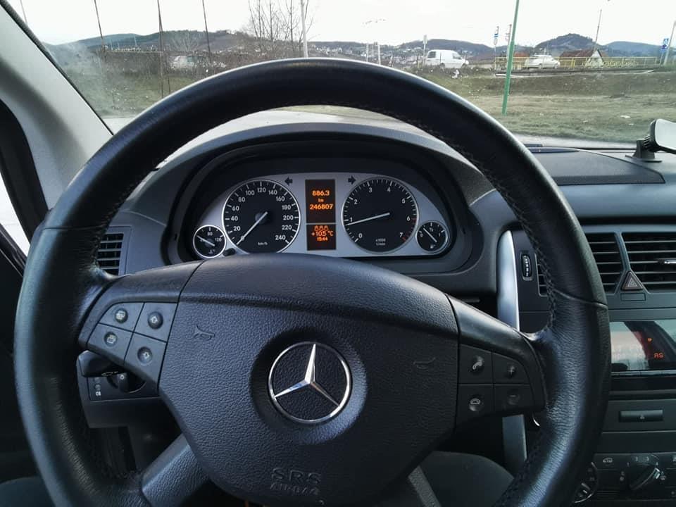 Mercedes-b170