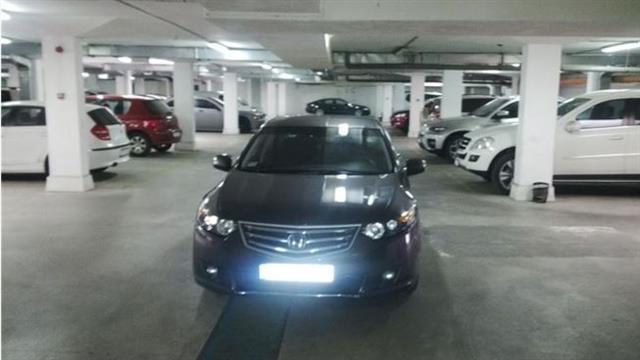 Honda-Accord-2-2-4D-Elegance--08