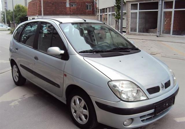 Renault Scenic 1.6 16V -01