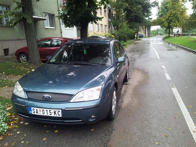 Ford-Mondeo--02