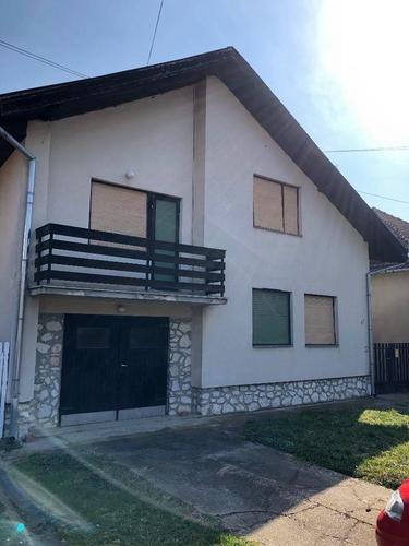Prodajem kucu-Novi Knezevac
