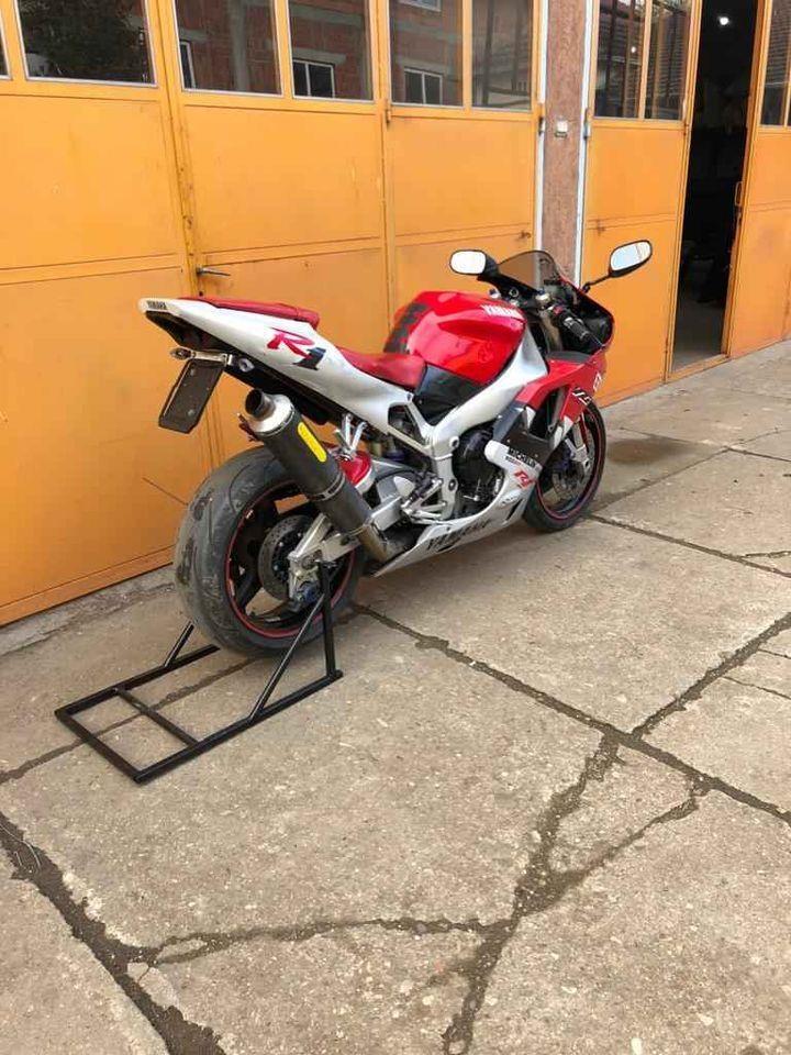 Yamaha-R1