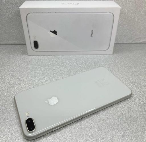 iPhone 8+