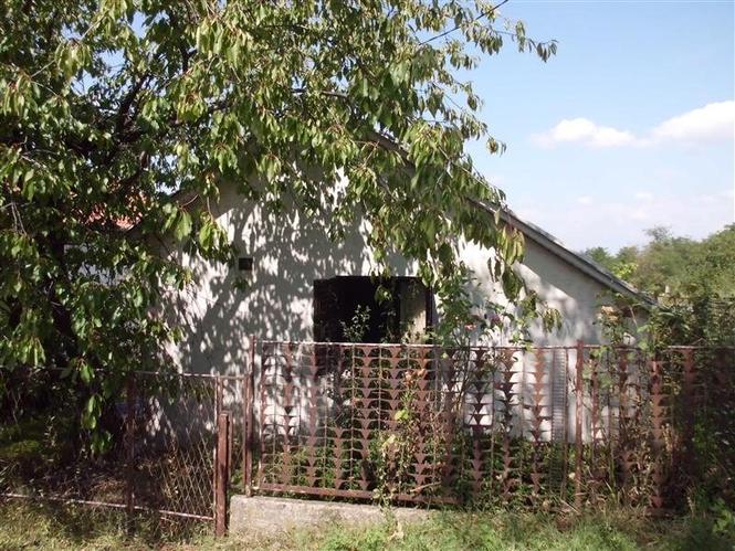 Kuca 46m2 sa placom Grocka